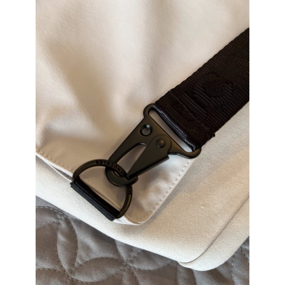 Men's Moose Knuckles Perido Cargo Joggers - Picture 3 of 15